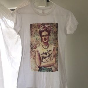 Frida Kahlo daft punk shirt